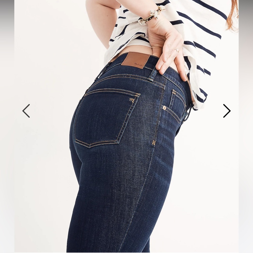 Madewell Petite 9" Mid-Rise Skinny Jeans in Larkspur Wash: TENCEL™ Denim Edition - Picture 2 of 11